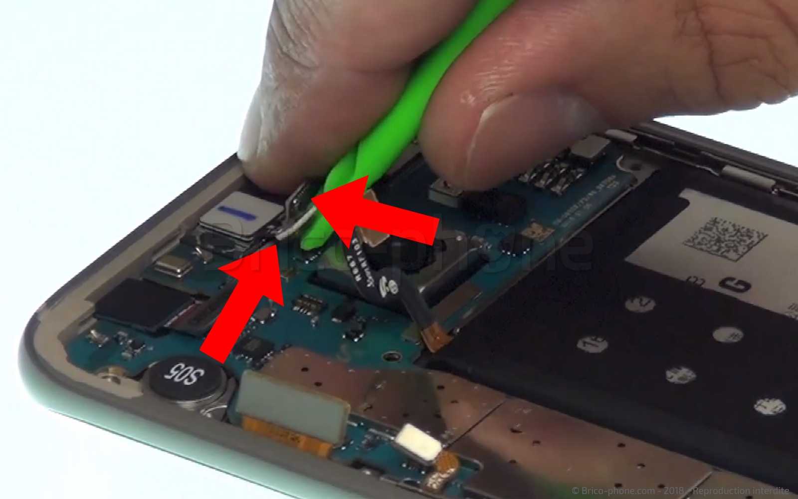 Changement d'écran (vitre+AMOLED) sur Galaxy S7 Edge photo 1